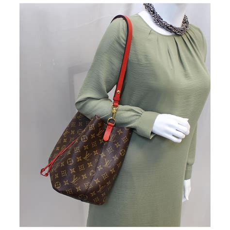 louis vuitton neonoe sizes|louis vuitton neonoe shoulder bag.